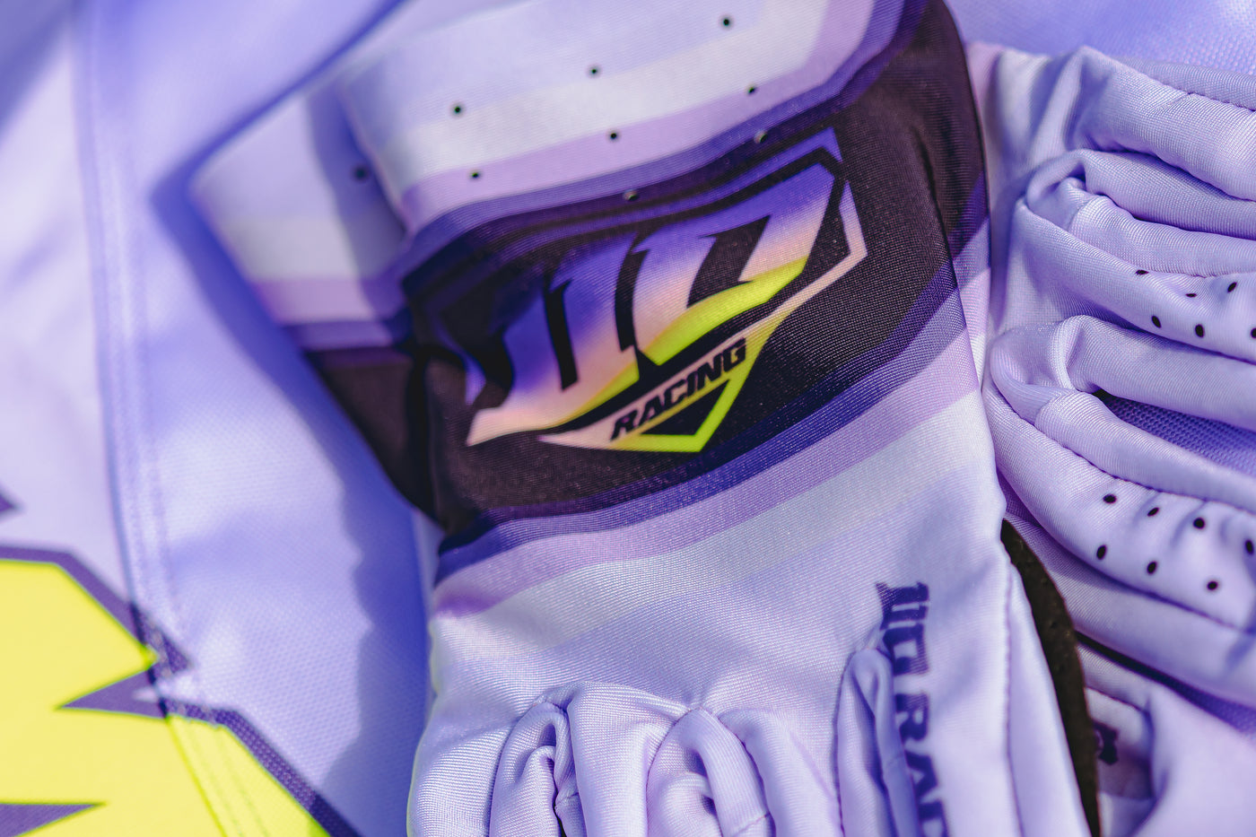 110 RACING // SE25 IGNITE GLOVE - LILAC